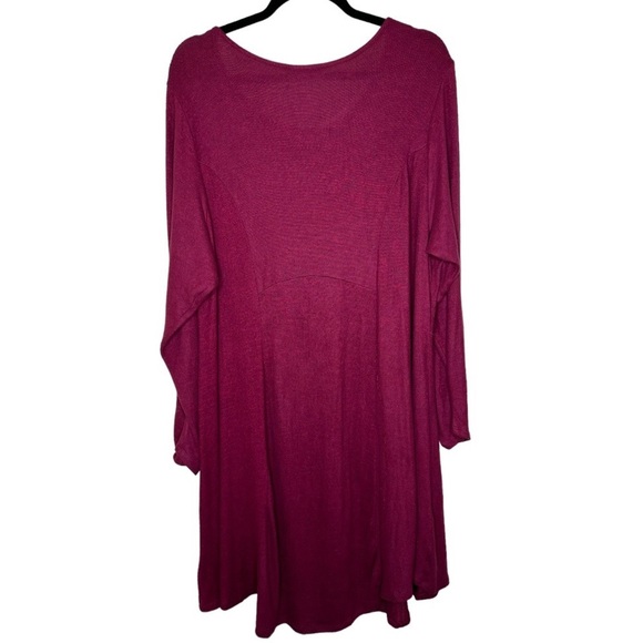 New with tags plus size studio B, long sleeve, mid, knit dress - Picture 2 of 12